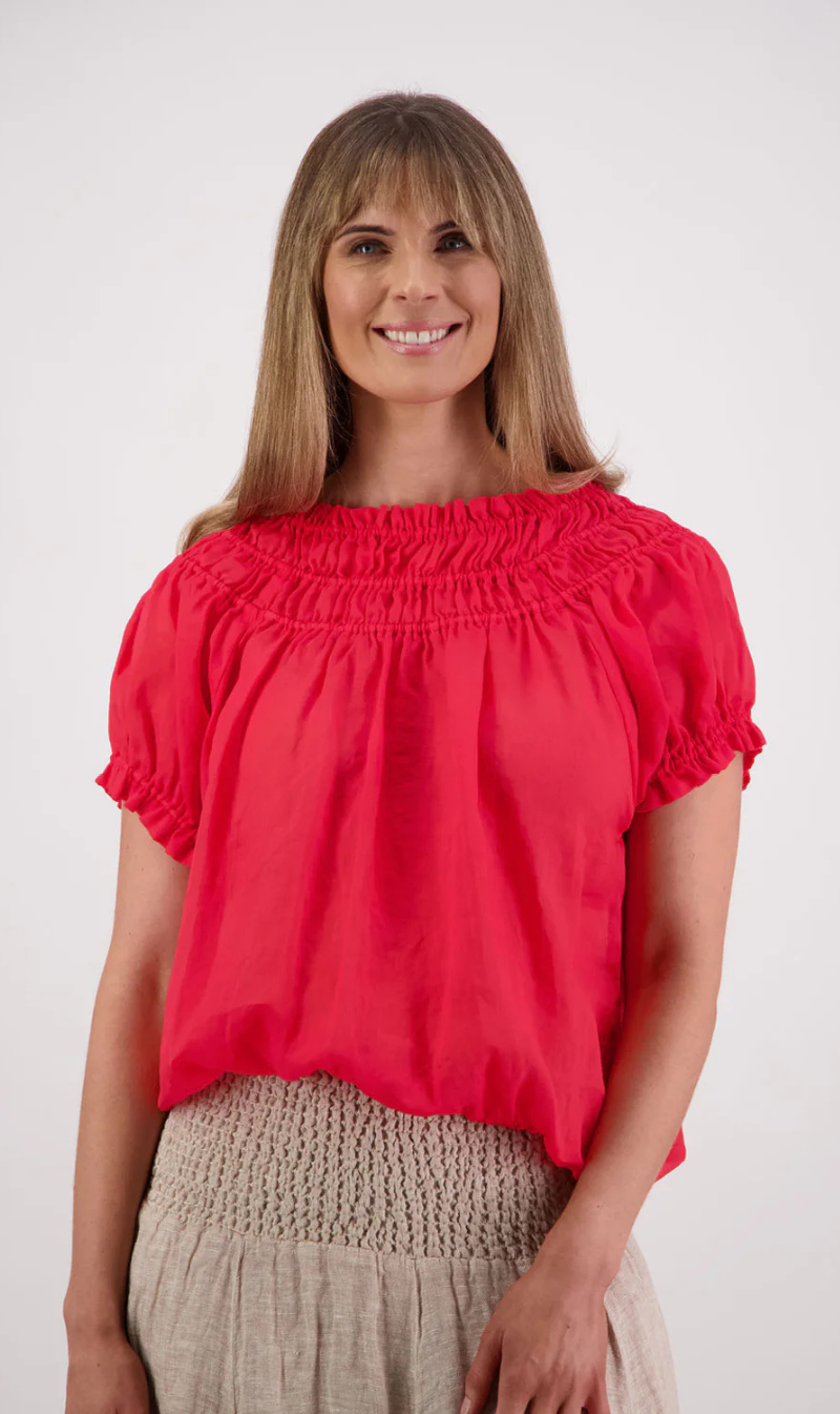 Curved Women’ Blouse