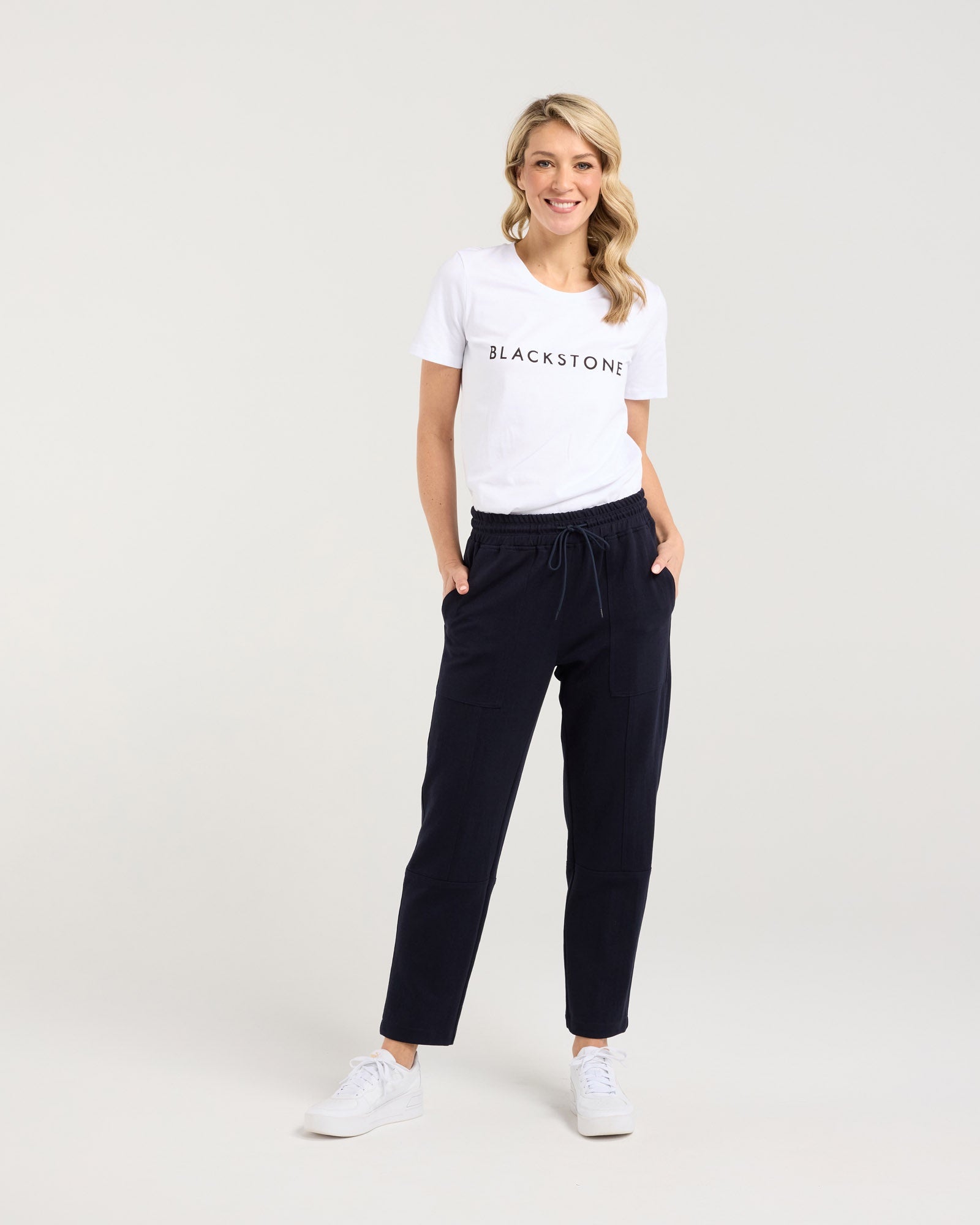 Women’s Tapered Drawstring Trousers