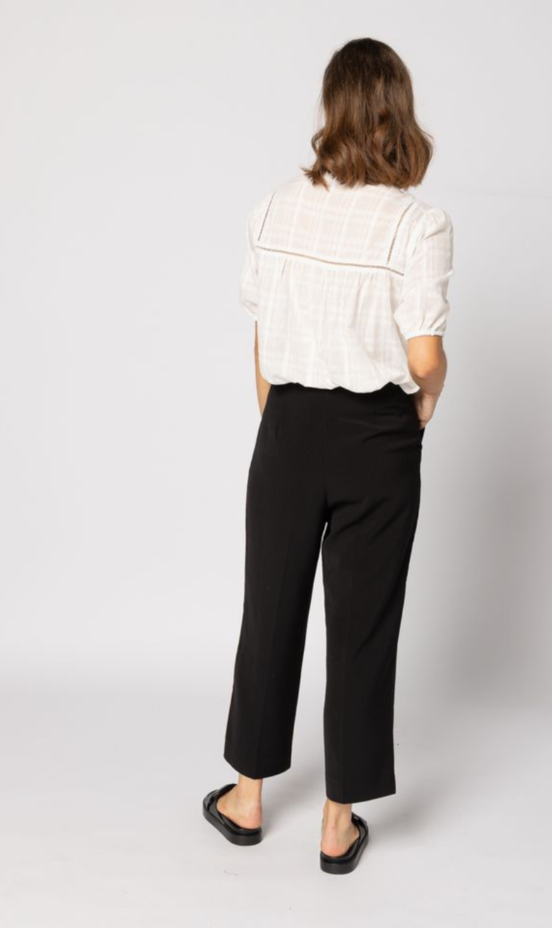 27_279b3723-a240-44e2-a963-e2866d7b2ab0.png