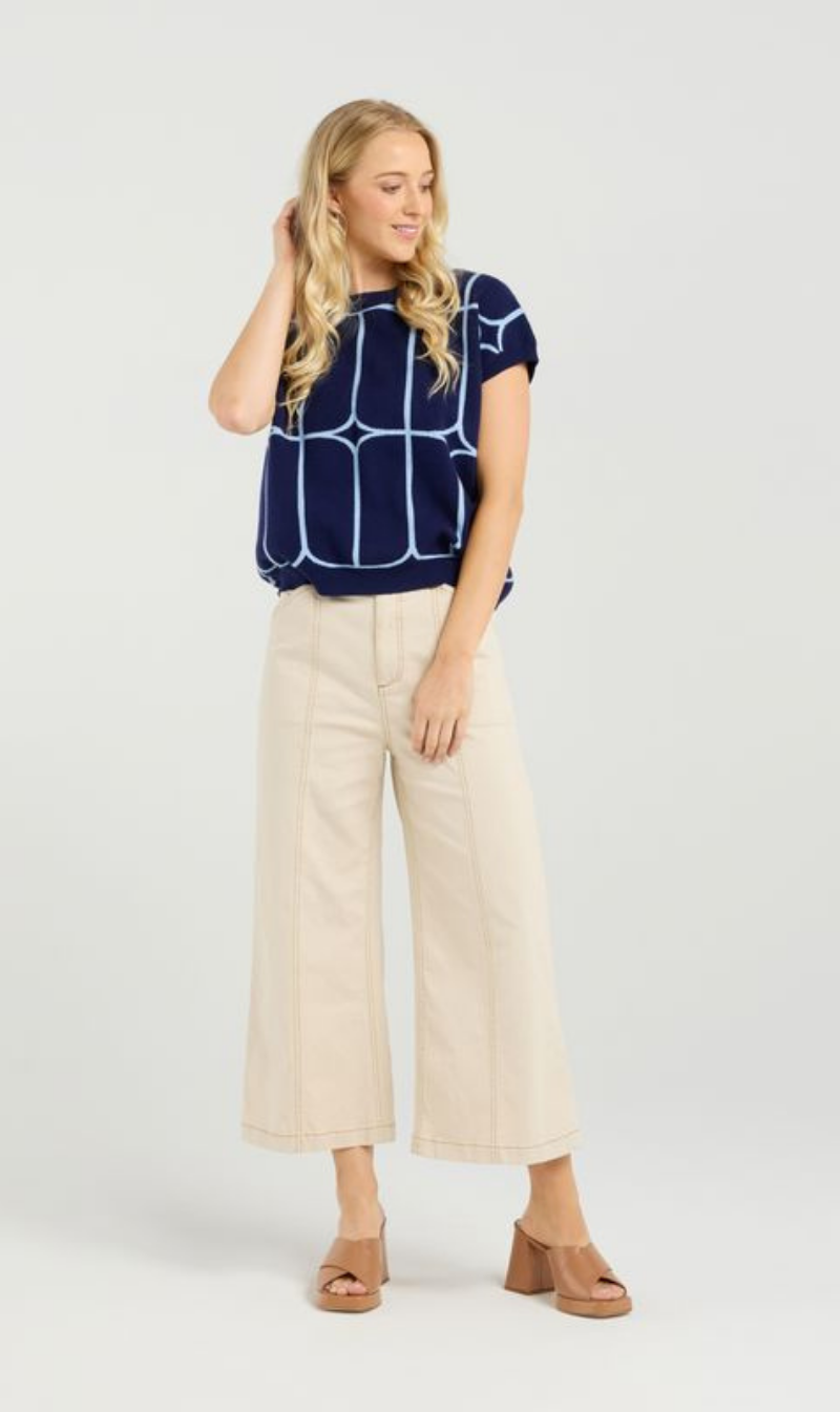 Short-sleeve top