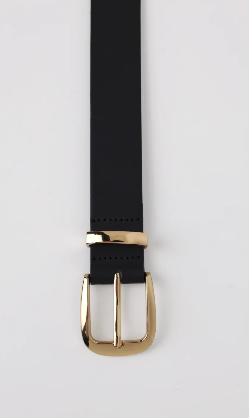 Women’s leather belt