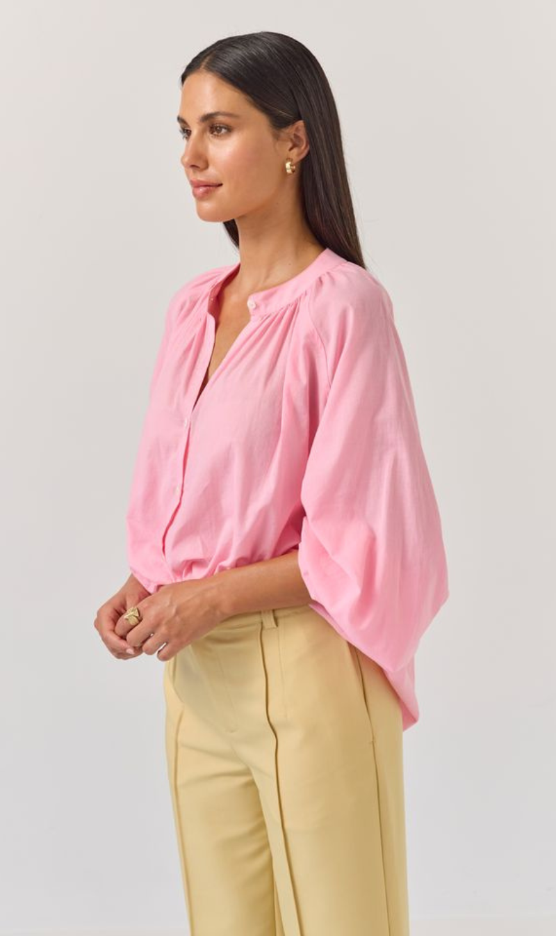 Women’s balloon sleeve blouse